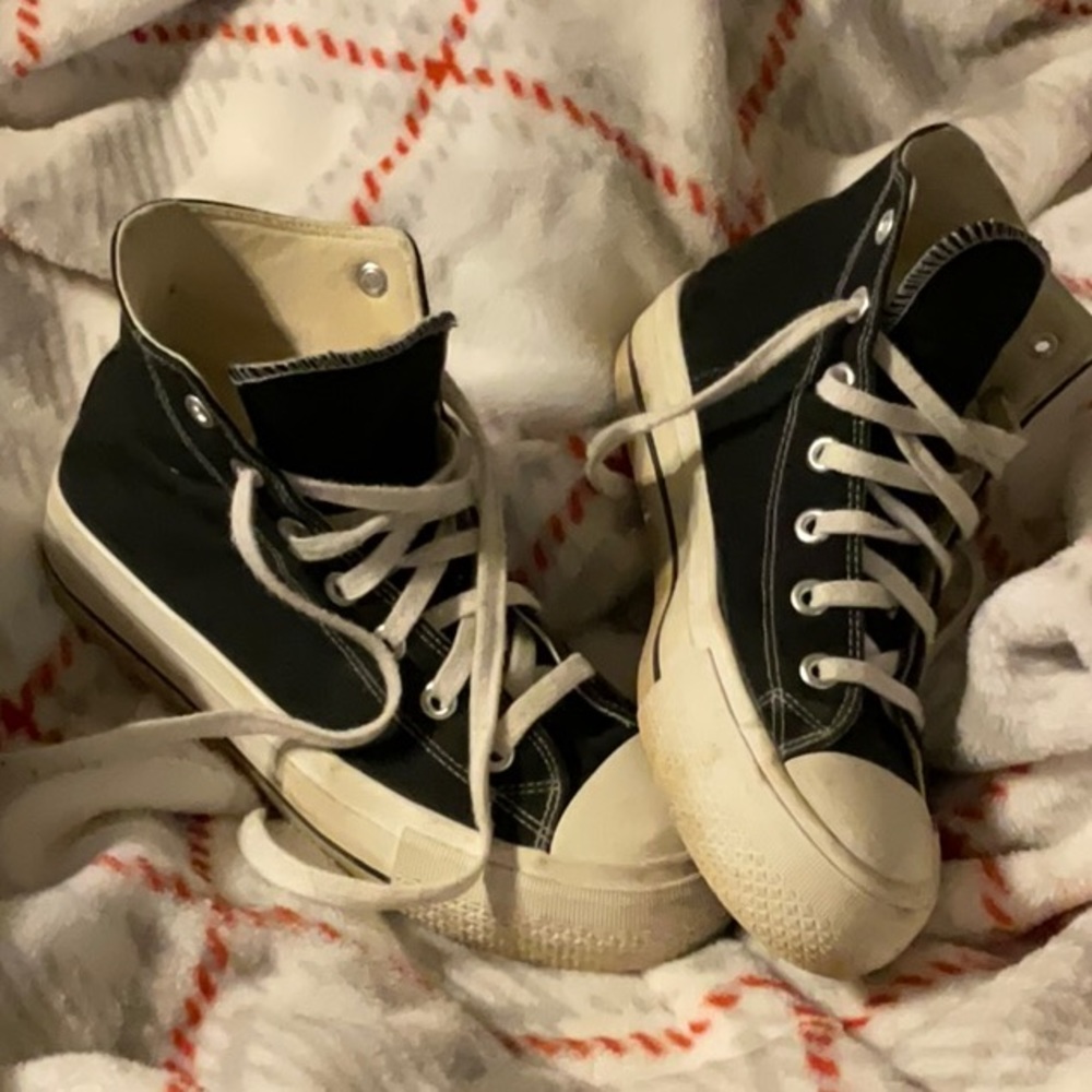 Sincerely Jules black chunky high top sneakers 😍. Size 7.5 M